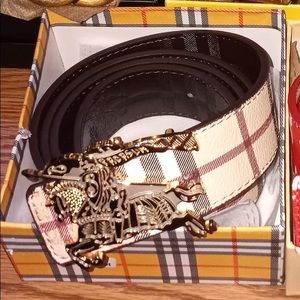 Burberry belt